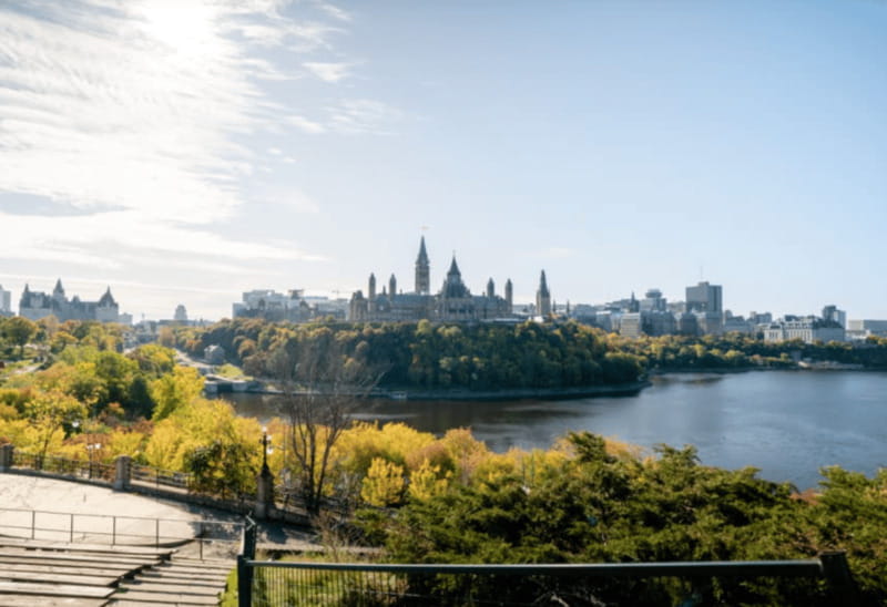 Ottawa Premium Small Group Tour with Canal Cruise - Rockcliffe Park and the Ottawa River view