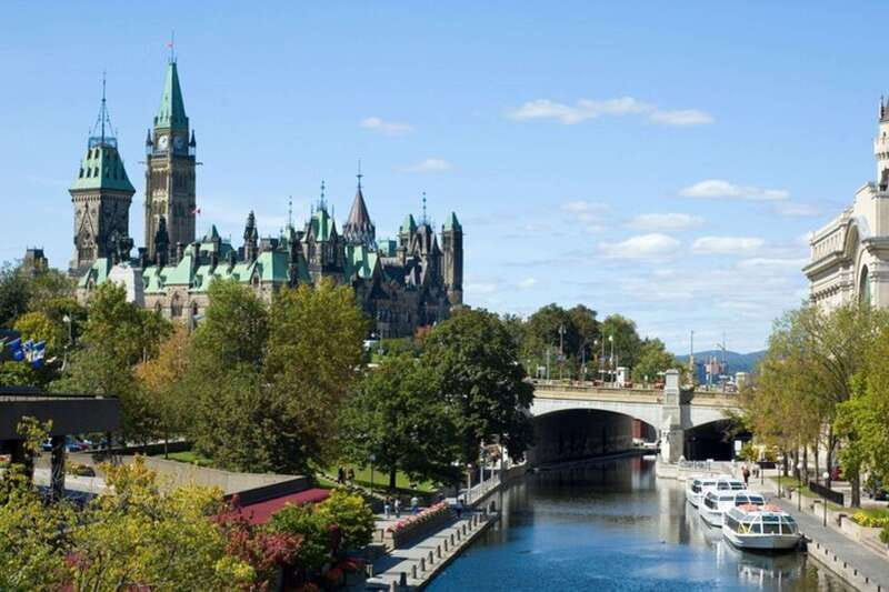 Ottawa: Private Custom Tour with a Local Guide - Why a private Ottawa walk can be worth your time