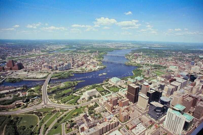 Ottawa: Private Custom Tour with a Local Guide - Museums, tickets, and the cost of going inside