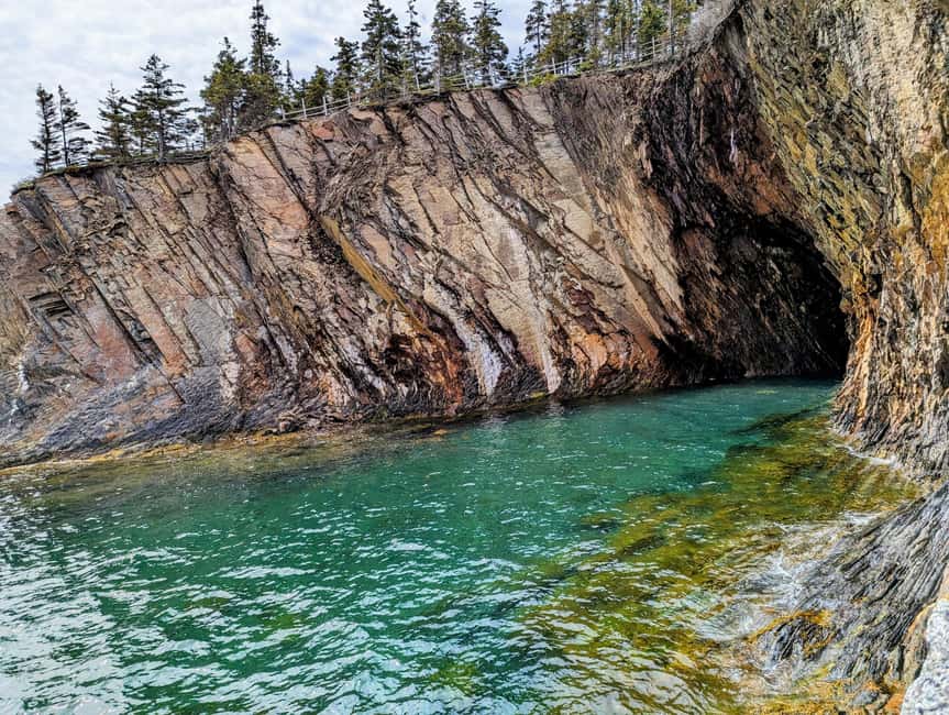 Peggy’s Cove, Lunenburg & 2 Hidden Gems – Full Day Tour - A full South Shore day from Halifax