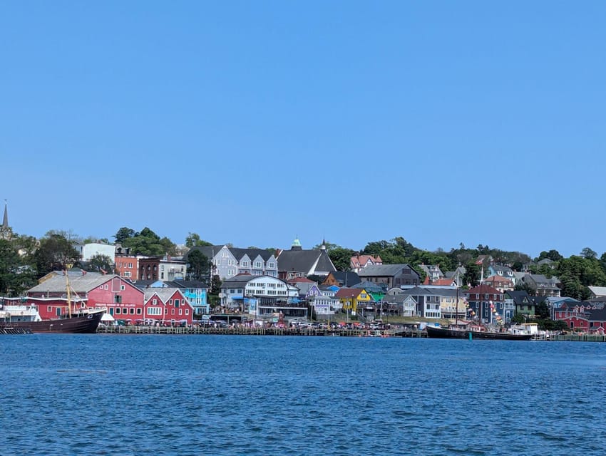 Peggy’s Cove, Lunenburg & 2 Hidden Gems – Full Day Tour - Ovens Natural Park and the sea caves