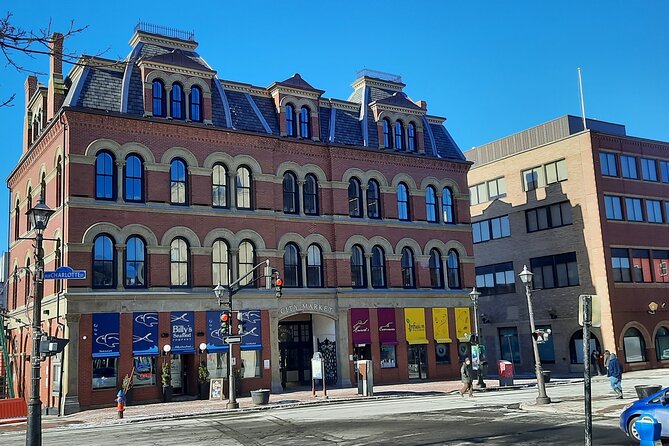 Pete's Historic Walking Tour - Trinity Church and the Loyalist past