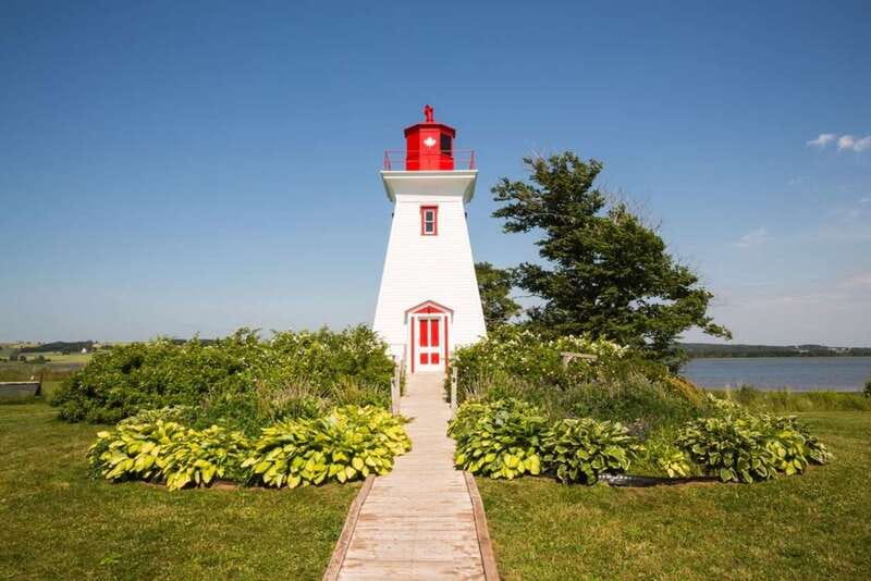 Prince Edward Island: Guided Tour with Anne of Green Gables - Why this four-hour PEI tour works