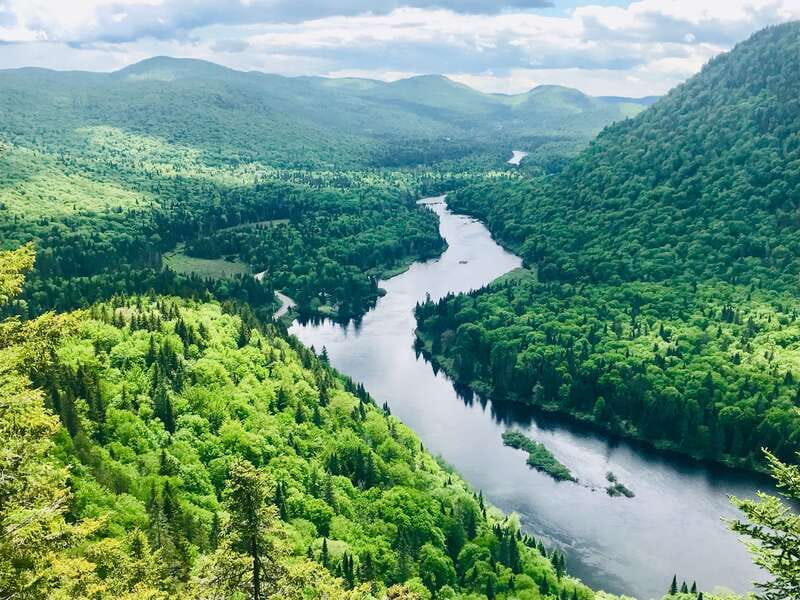 Quebec City: Guided Hike in Jacques-Cartier National Park - The 2 pm finish is not the end of your park time