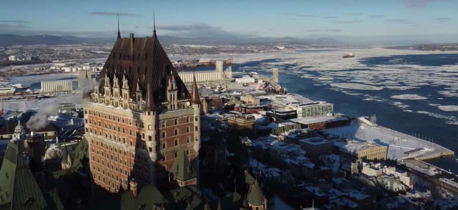 Quebec city guided tour 4H with Driver/Guide - Plains of Abraham and the National Assembly