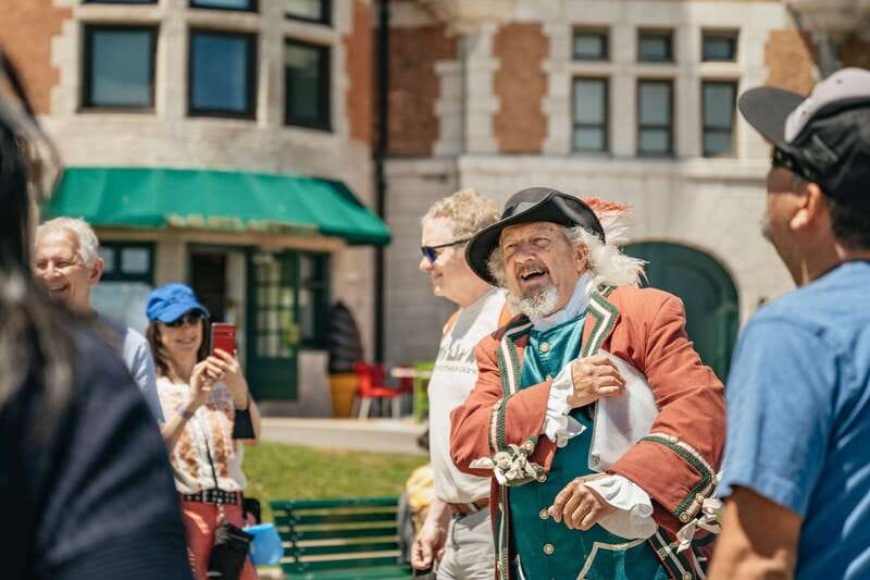 Quebec City: Guided Tour of Fairmont Le Château Frontenac - Key points to know before you book