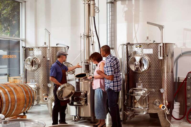 Quebec City: Honey and Distillery Tour with Tasting - A working bee hive in downtown Quebec City