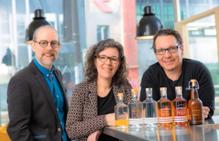 Quebec City: Honey and Distillery Tour with Tasting - The 45-minute guided visit