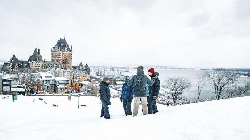Quebec City: Old Quebec Classic Walking Tour with Funicular - Riding the funicular up to Upper Town