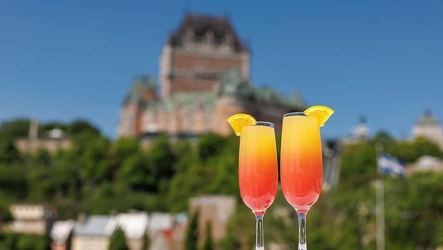 Québec City: Weekend River Brunch Cruise - Brunch first, river views second