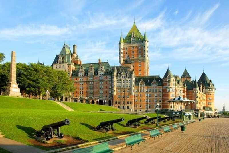 Quebec : Old Town Walking Tour With A Local Guide - Terrasse Dufferin and the St. Lawrence River