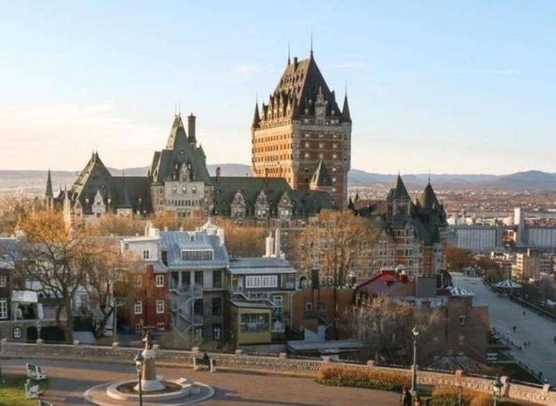 Quebec : Old Town Walking Tour With A Local Guide - What the private format is worth at $28