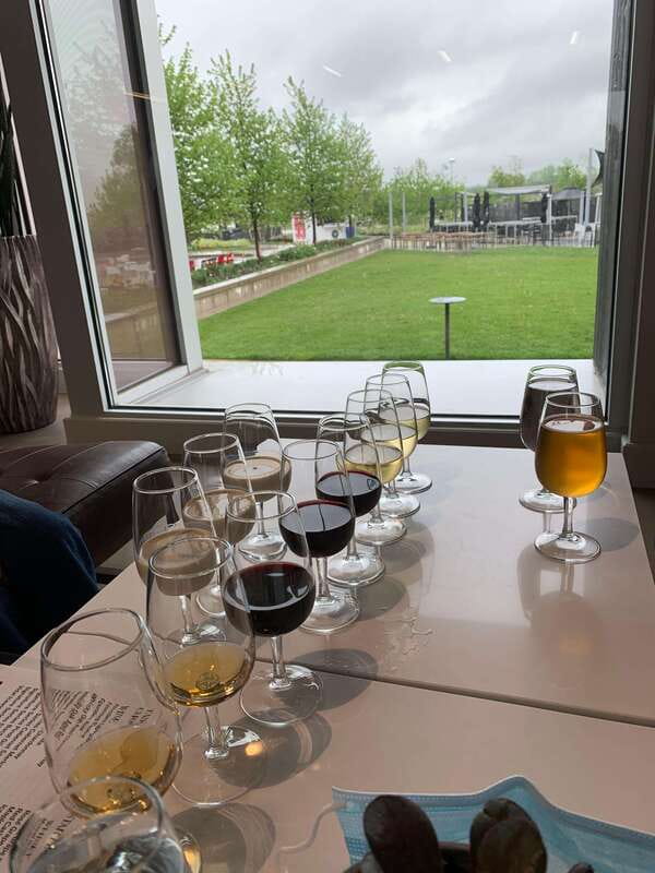 Relaxing Lunch & Wine Tour through Niagara's Wine Country - A long lunch at the center of the day