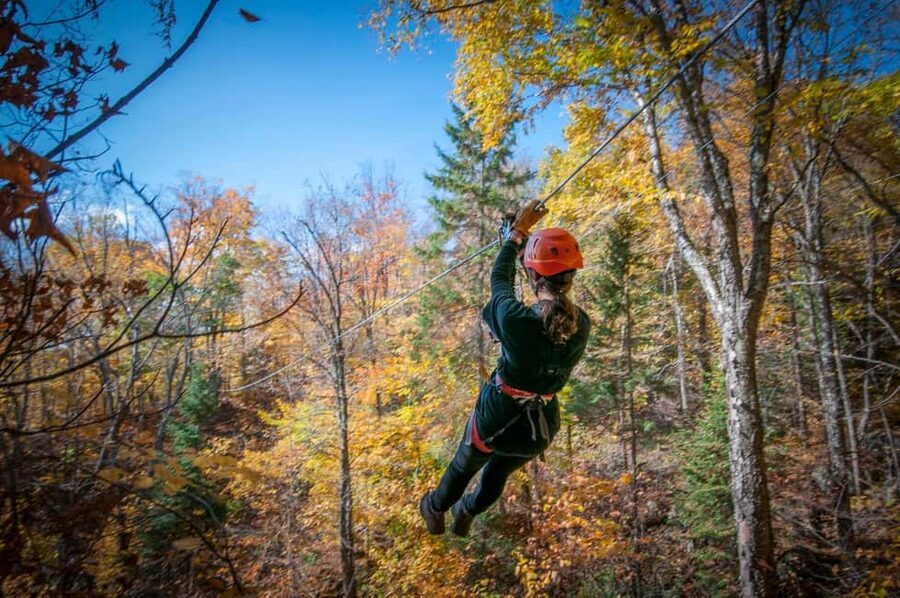 River Ziplines - Nature Tours - A family outing with real age limits