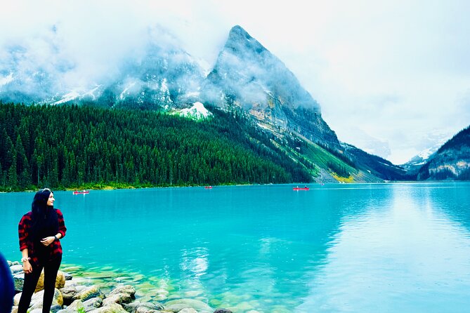 ShuttleBus 2way Banff to Lake Louise (1Hr) and Moraine Lake (1Hr) - Why this shuttle makes Banff’s famous lakes easier