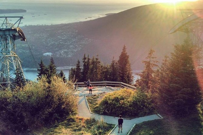 Small Group Tour: Capilano Suspension Bridge and Grouse Mountain from Vancouver - Why the small group changes the day