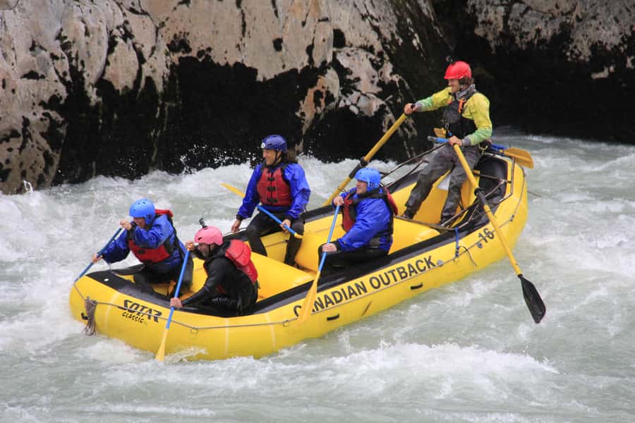 Squamish: Wet and Wild Elaho Exhilarator Rafting Experience - Who should book this rafting trip?