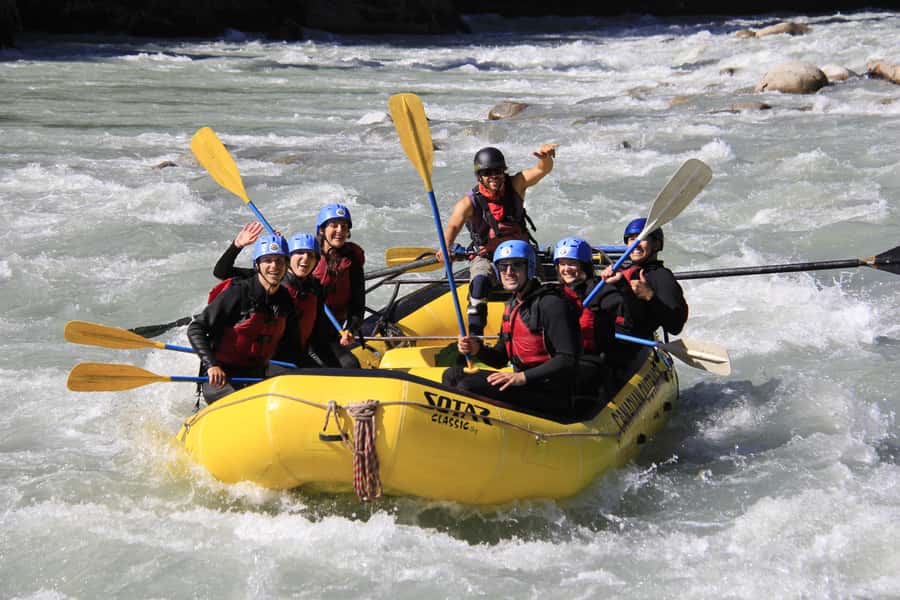 Squamish: Wet and Wild Elaho Exhilarator Rafting Experience - From the Squamish base to the launch point
