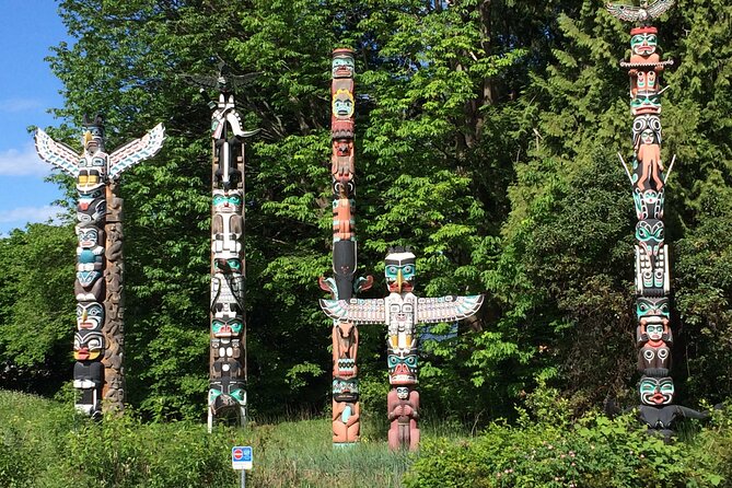 Stanley Park & Downtown - Vancouver Bike Tours - Davie Village and the West End