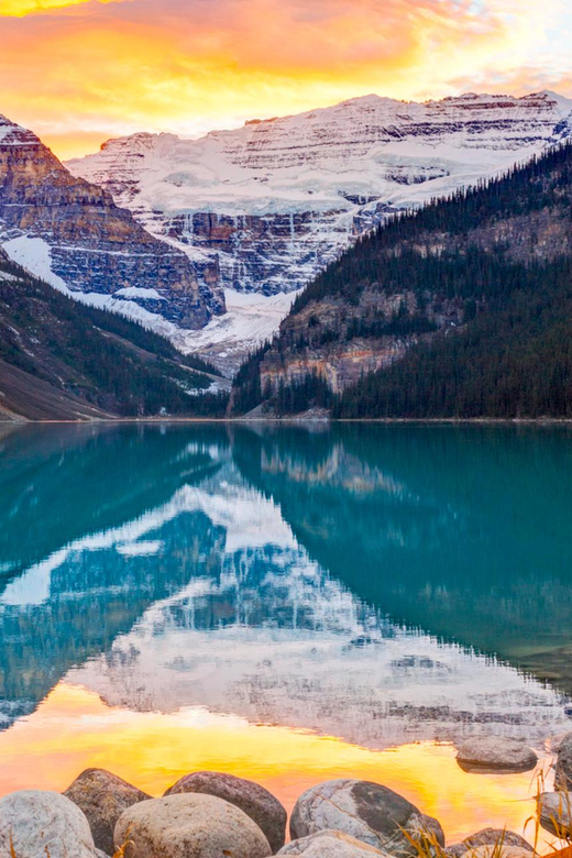 Sunrise or Sunset/Stargazing Tour at Moraine Lake from Banff - What the guides add to the visit