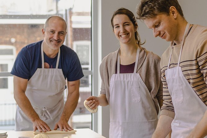 The Bagel Class presents : Montreal Bagel Making Workshop! - Shaping and seasoning your Montreal-style bagels