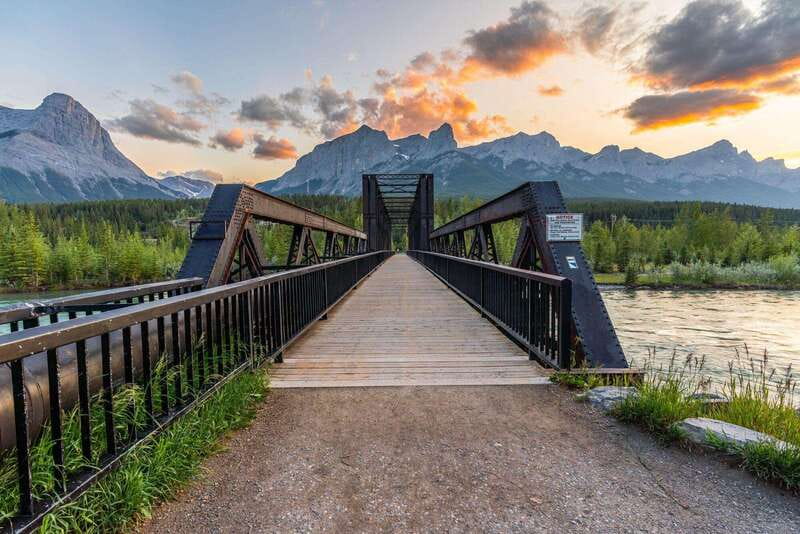 The Canmore HISTORY TOUR - Cowboys and Coal Miners 2H Walk - Why the mining story matters here
