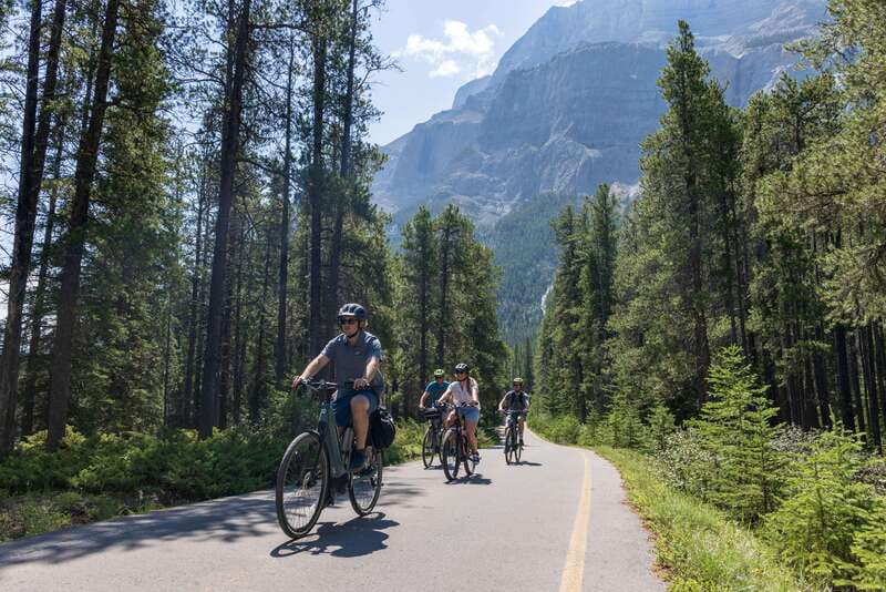 The Local Banff Explorer - E-Bike Tour - Vermilion Lakes and Mt. Rundle reflections