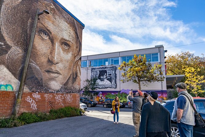The Original Montreal Mural Arts Tour by Spade & Palacio - What the guides add to the walk