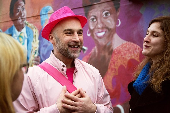 The Really Gay History Tour in Vancouver, Canada - Meeting the man in pink on Burrard Street