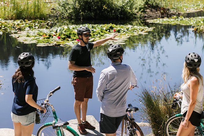 The Stanley Park Bicycle Tour by Cycle City Tours - Along the Vancouver Seawall