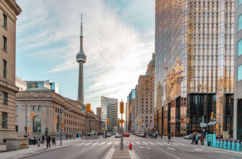 Toronto: 2-Hour Downtown Walking Tour - Mackenzie House and the older Toronto story
