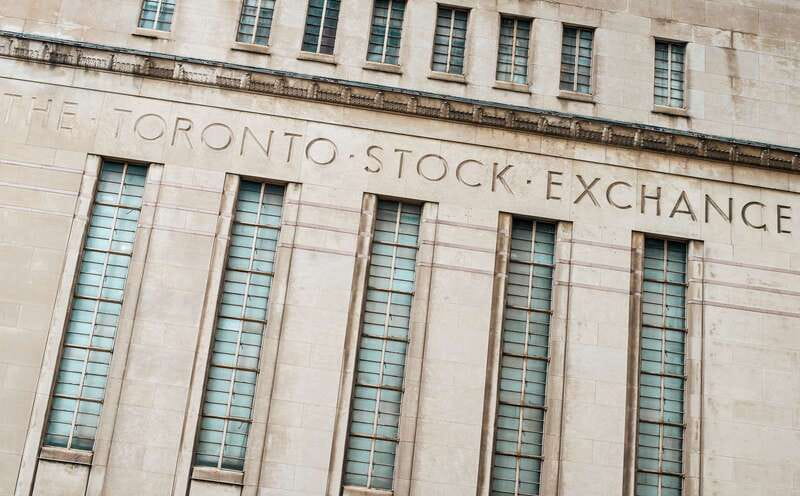 Toronto: 2-Hour Downtown Walking Tour - City Hall and Toronto’s civic center
