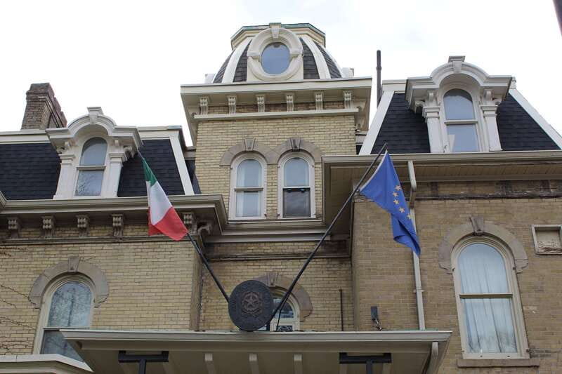 Toronto: 2-Hour Kensington Market Chinatown Walking Tour - Why this Toronto walk works so well
