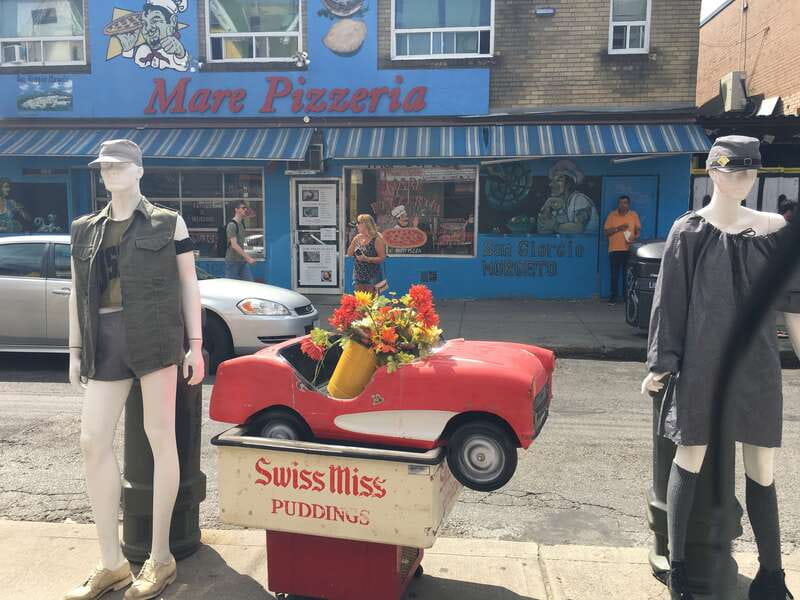 Toronto: 2-Hour Kensington Market Chinatown Walking Tour - The landmarks between the food stops