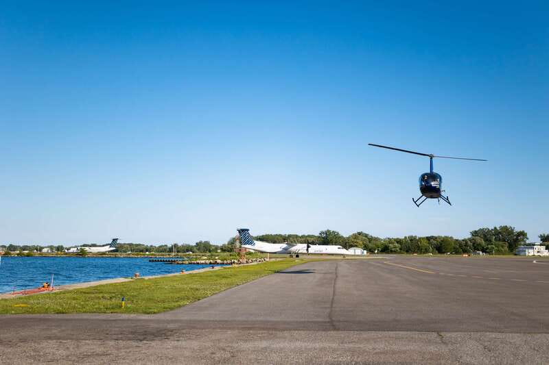 Toronto: City Sightseeing Helicopter Tour - Ripley’s Aquarium, Rogers Centre, and the Downtown Core