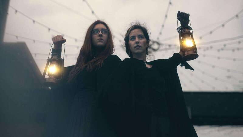 Toronto: Dark History Nighttime Walking Tour - The guides make or break the evening