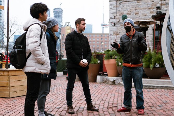 Toronto Distillery District Walking Tour - A one-hour tour with a useful rhythm