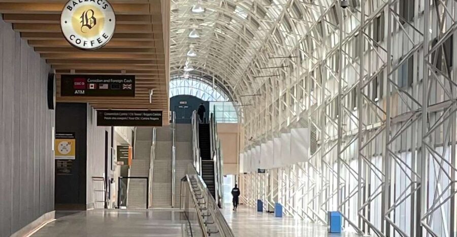 Toronto: Experience PATH - A 32km/24mile underground walkway - Finishing at Toronto City Hall