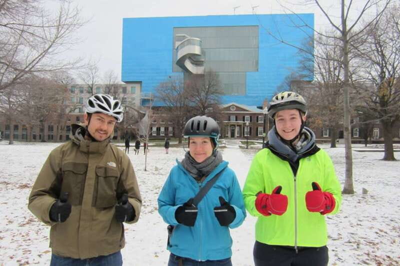 Toronto: Heart of Downtown 3.5-Hour Bike Tour - City Hall, Dundas Square, and the city center