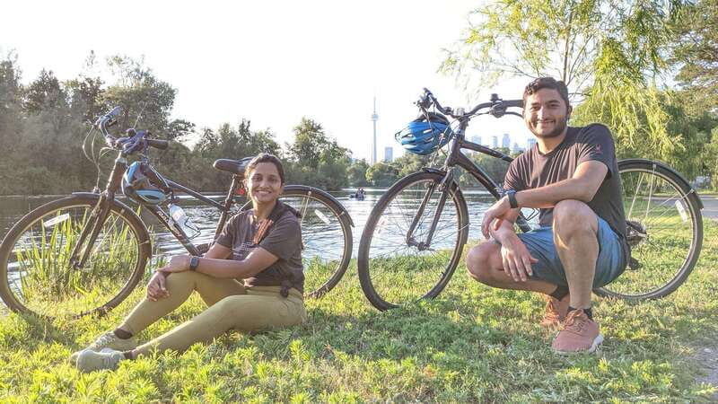 Toronto Islands: Morning or Twilight 3.5-Hour Bike Tour - Finding the downtown meeting point