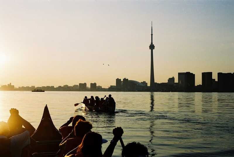 Toronto Islands: Sunset Canoe Tour - How the guides shape the outing