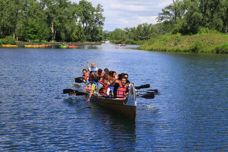 Toronto Islands: Voyageur Canoe Tour - Circling Donut Island and learning to paddle as a team
