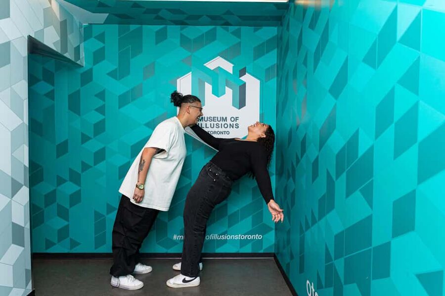 Toronto: Museum of Illusions Entry Ticket - Start with holograms and optical illusions