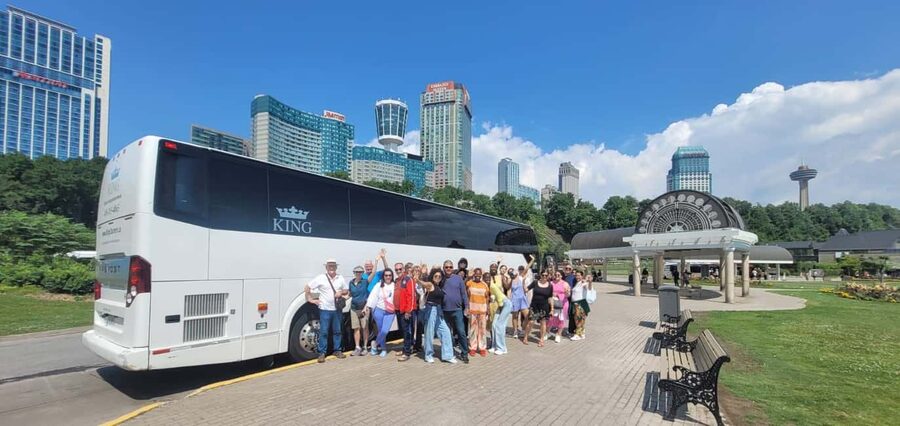 Toronto: Niagara Falls Bus Tour with Maple Tasting and NOTL - Maple tasting and a taste of Ontario