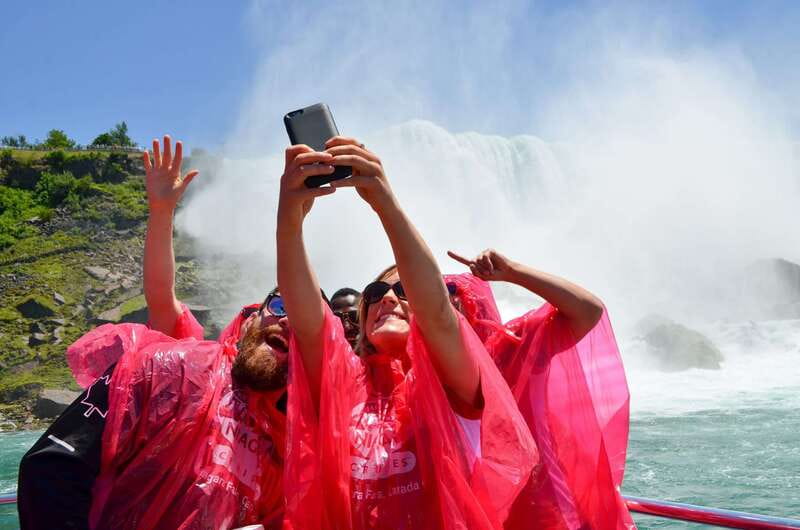 Toronto: Niagara Falls Bus Tour with Maple Tasting and NOTL - The ride from Maple Leaf Square