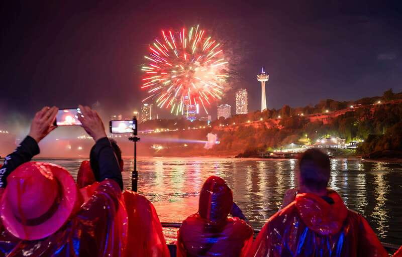 Toronto: Niagara Falls Day & Evening Tour + Top Attractions - Why the afternoon-to-night schedule works