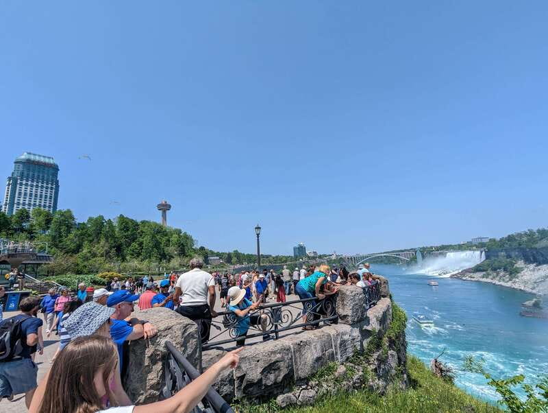 Toronto: Niagara Falls Day Tour with Boat Tour Option - Key points at a glance