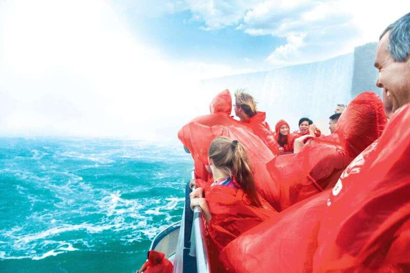 Toronto: Niagara Falls Day Tour with Niagara City Cruise - Clifton Hill brings a different side of Niagara
