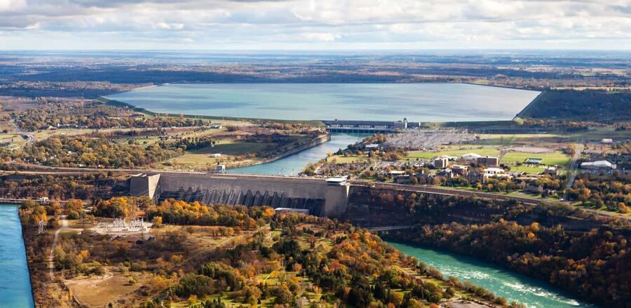 Toronto: Niagara Falls & NOTL Heritage Town Guided Day Tour - Is three hours enough at the falls?