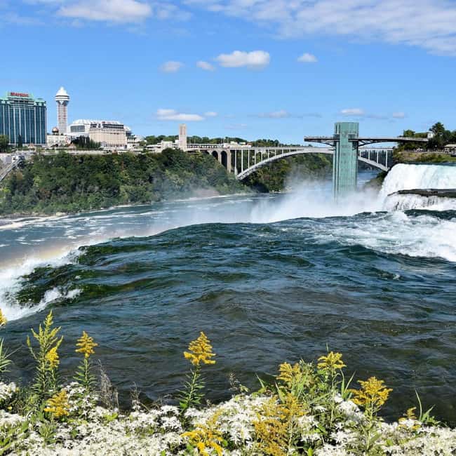 Toronto, Niagara Falls & Thousand Islands 3-day Tour from NY - Day one: Watkins Glen, Finger Lake, and Niagara after dark